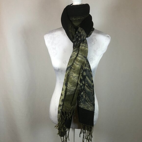Vintage Pashmina-Style Jacquard Shawl – Olive & Black Reversible Wrap - Picture 10 of 15